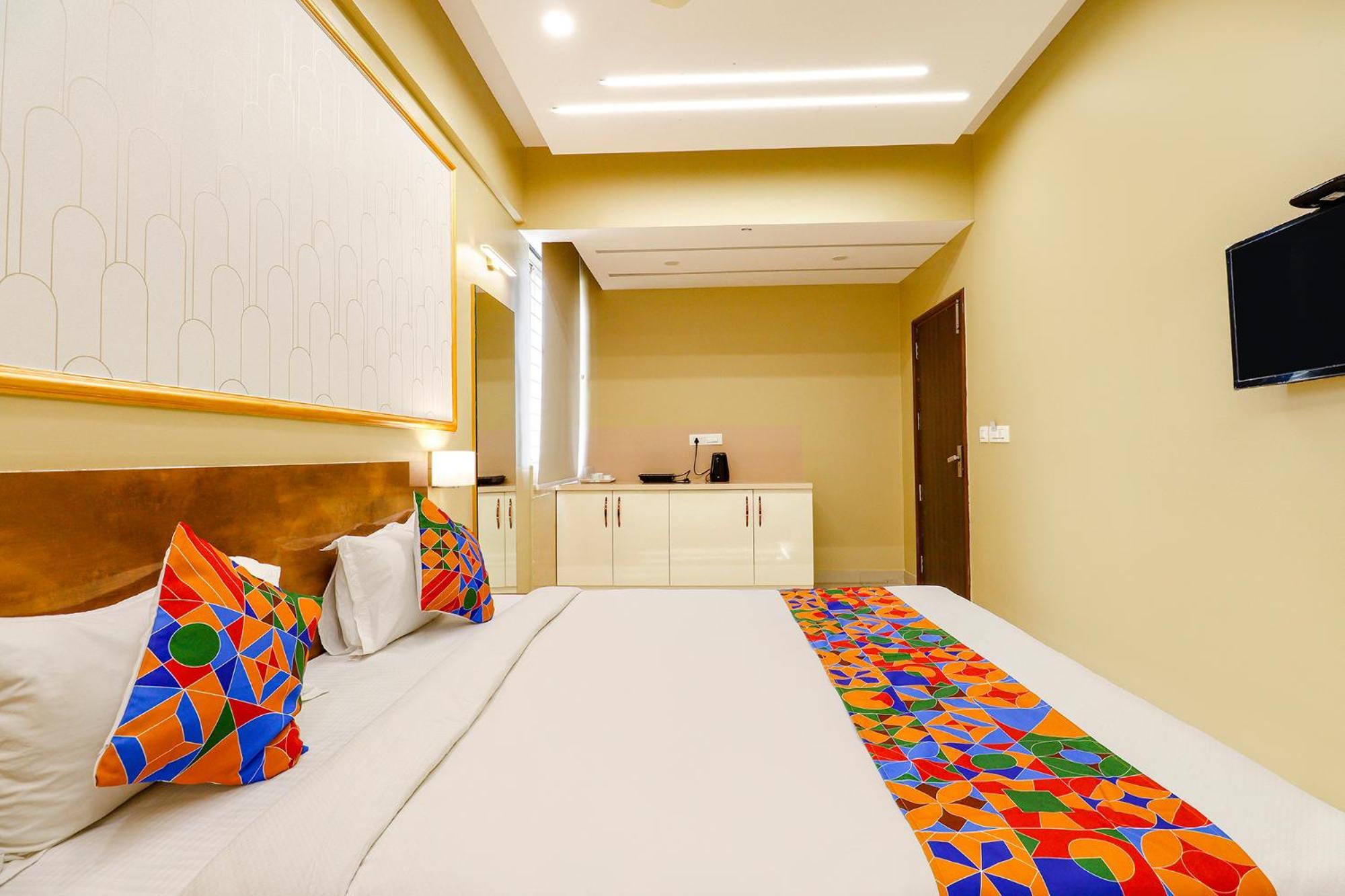 העיר בנגלור Fabhotel Magaji Comfort Inn מראה חיצוני תמונה