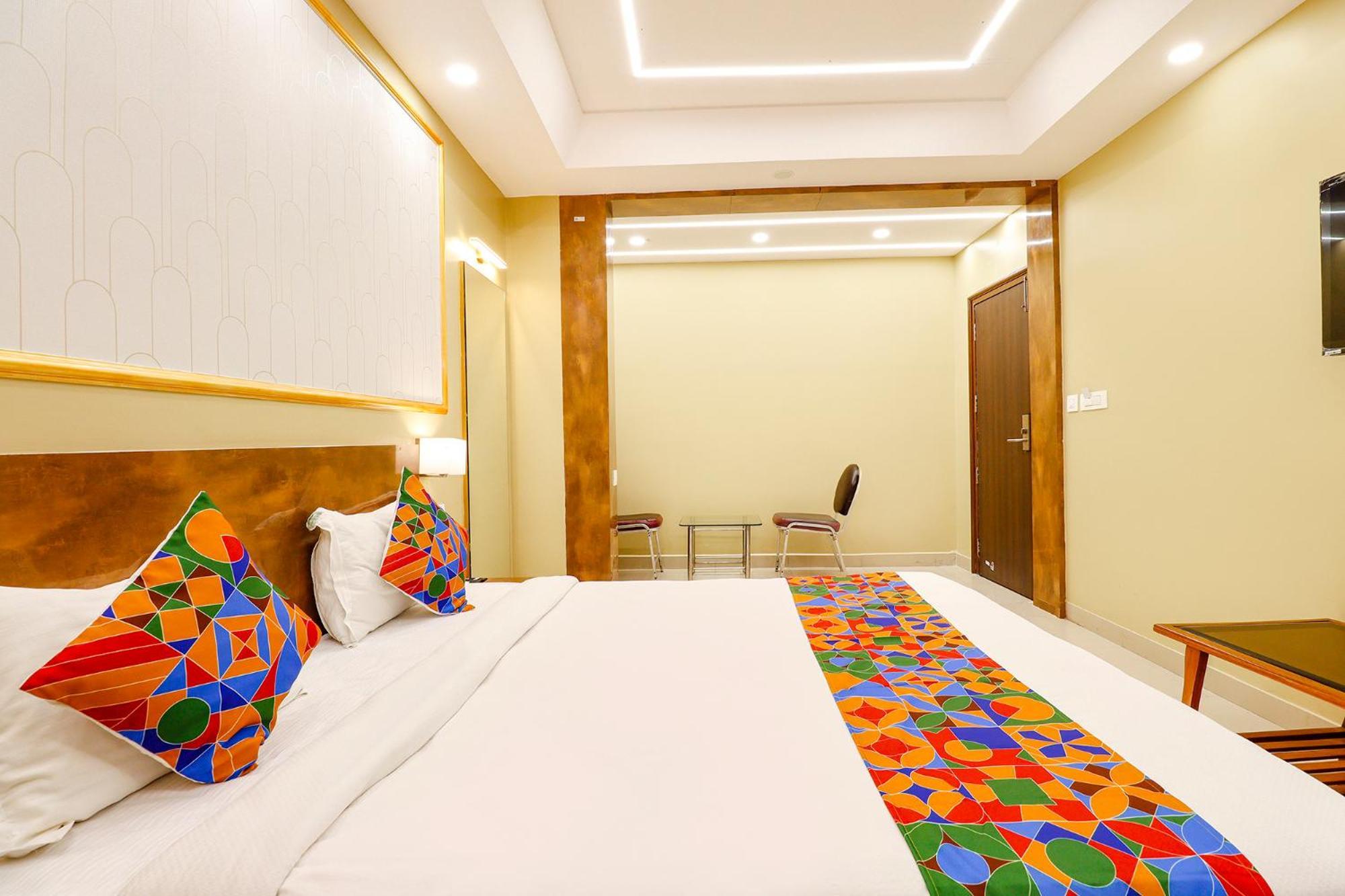 העיר בנגלור Fabhotel Magaji Comfort Inn מראה חיצוני תמונה
