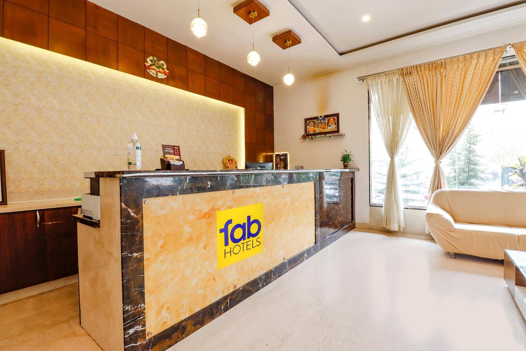 העיר בנגלור Fabhotel Magaji Comfort Inn מראה חיצוני תמונה